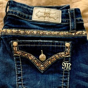 Miss Me cropped jeans